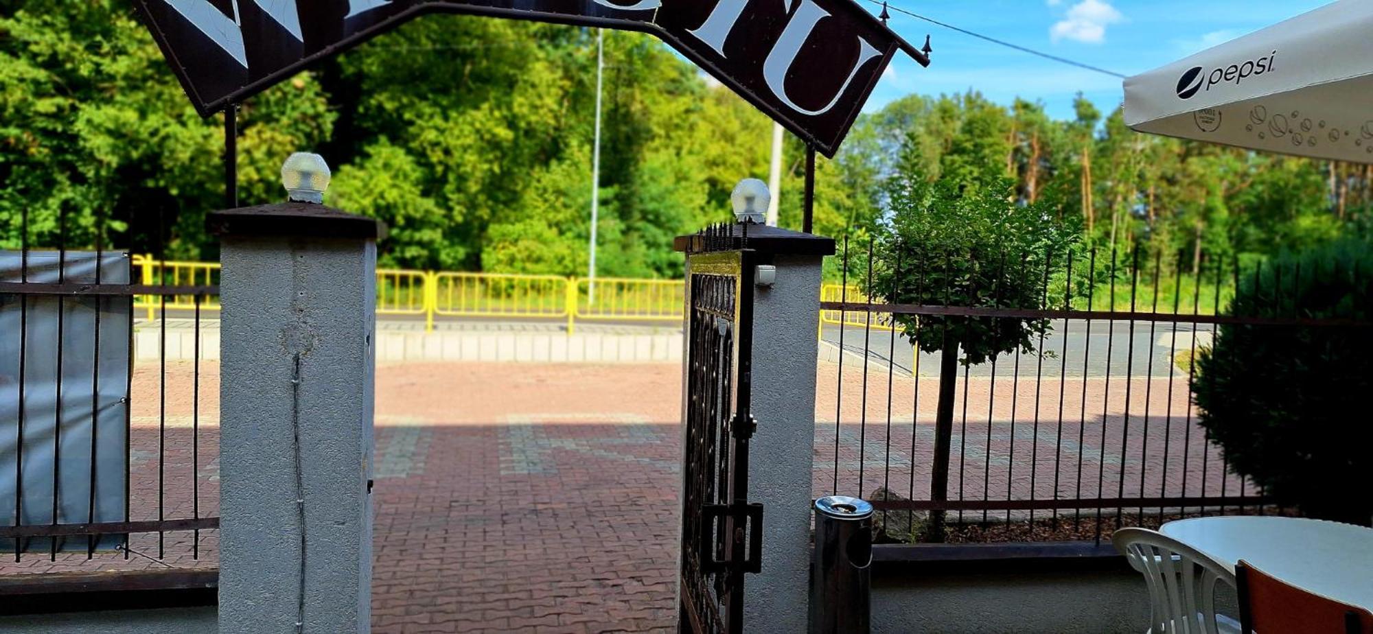 Hotel Knajpa Sorba Skwierzyna Exteriér fotografie